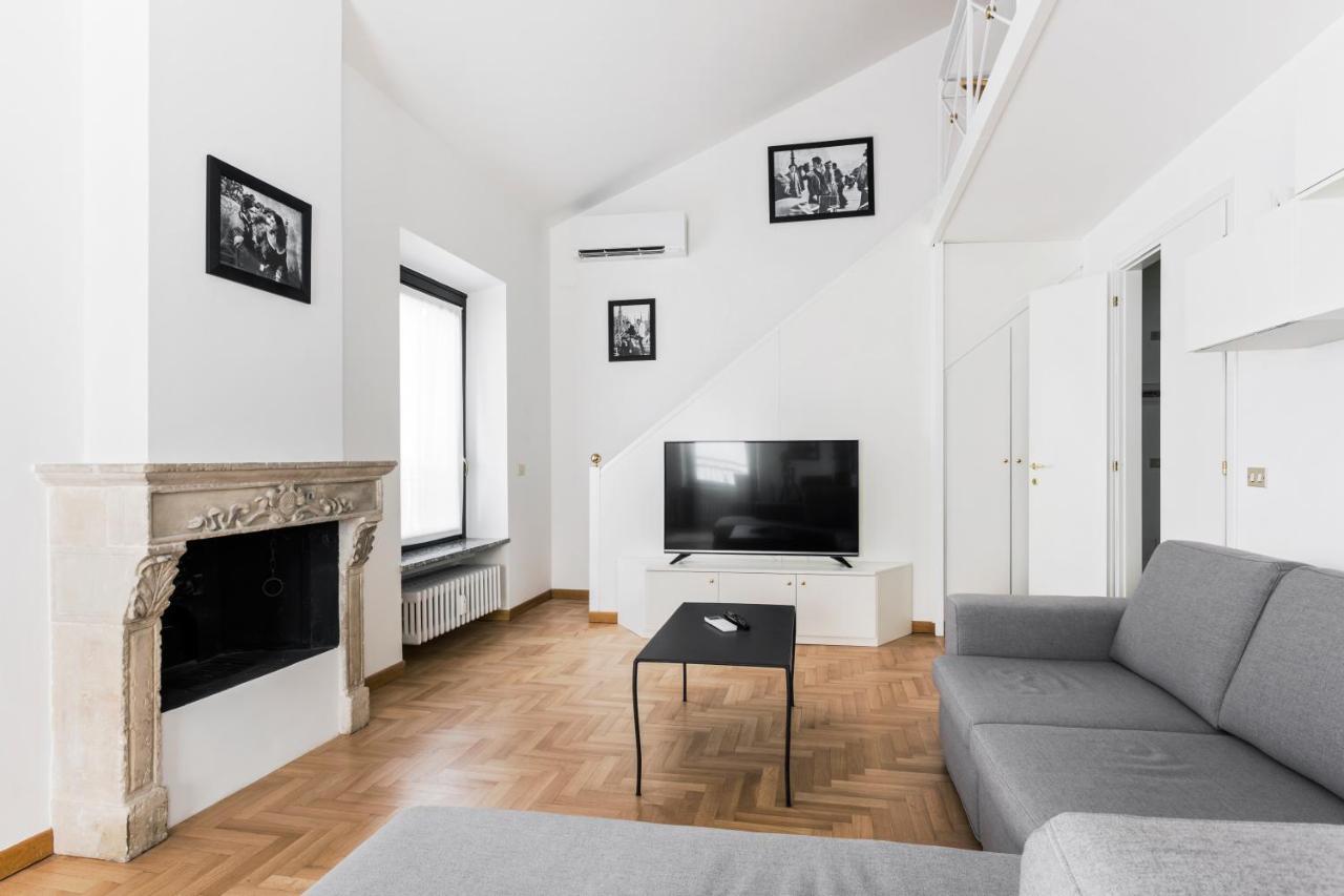 Living Brera, A Unique Experience - Vicolo Fiori Lejlighed Milano Eksteriør billede