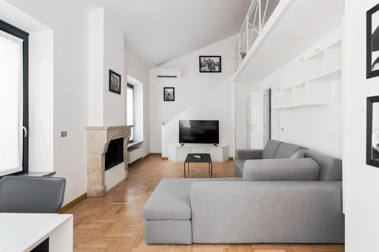 Living Brera, A Unique Experience - Vicolo Fiori Lejlighed Milano Eksteriør billede